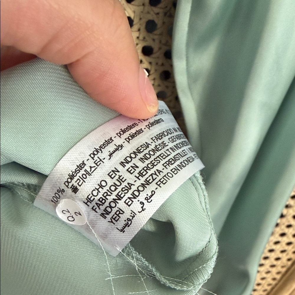 Zara Women's Light Green Blouse - Picture 4 of 4